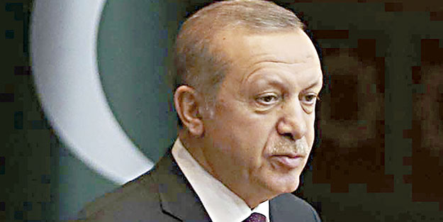 Düşman çatlattılar