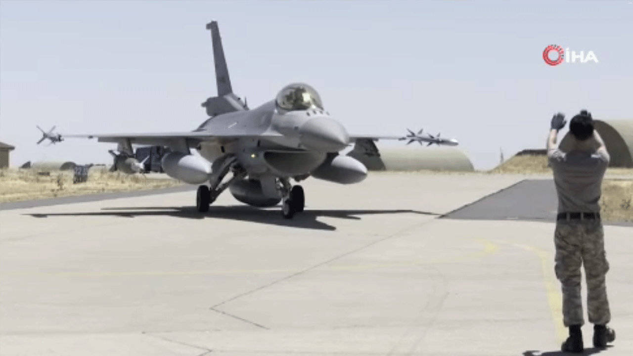 Düşmanın kafasına bomba yağdı! Teröristler cehenneme postalandı