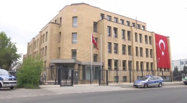 Düsseldorf Başkonsolosluğuna sözleşmeli sekreter alınacak