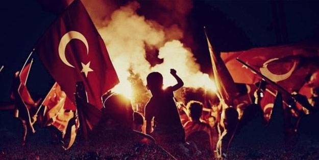 Duygulandıran 15 Temmuz paylaşımı: Türkiye geçilmez