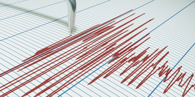 Düzce Belediye Başkanı'ndan deprem açıklaması: Vatandaşlar soğukkanlı olsunlar