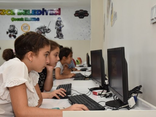 Düzce Belediyesi Çocuk Kulübü de Online eğitime geçiyor 