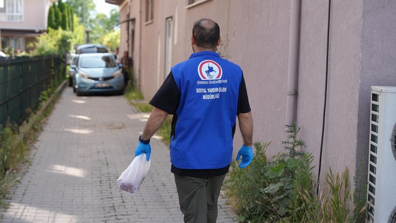 Düzce Belediyesi gönül köprüleri kurdu