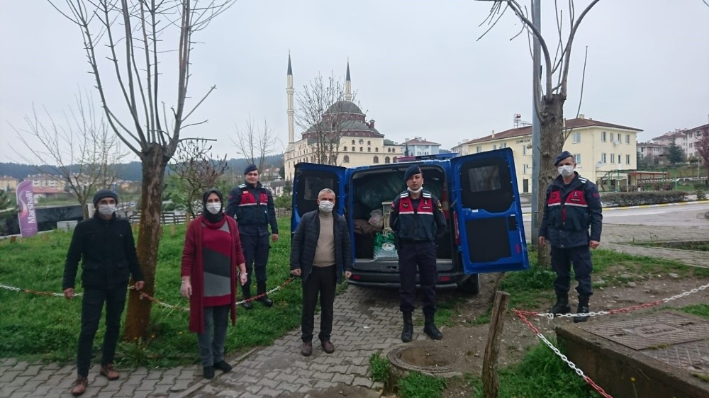 Düzce Belediyesi’nden ihtiyaç sahiplerine yardım eli 