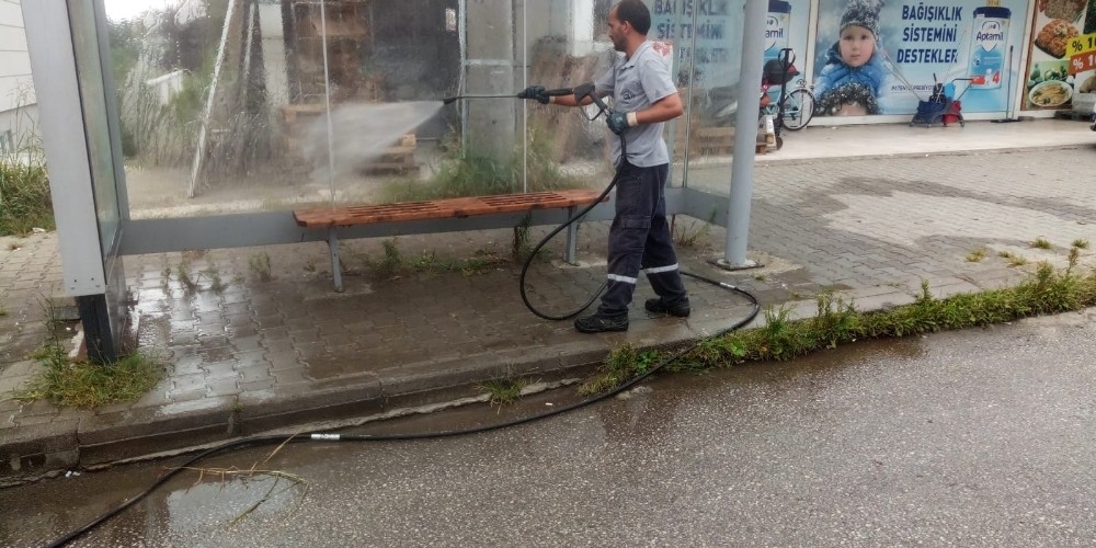 Düzce Belediyesinden kapsamlı temizlik çalışması 