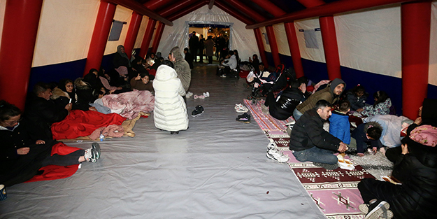 Düzce beşik gibi sallanıyor! Artçı deprem sayısı 150'ye ulaştı