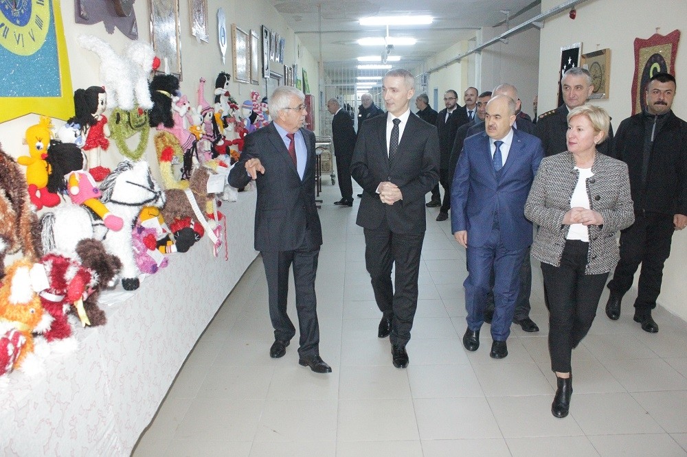 Düzce Cezaevide çocuklar için özel kreş 