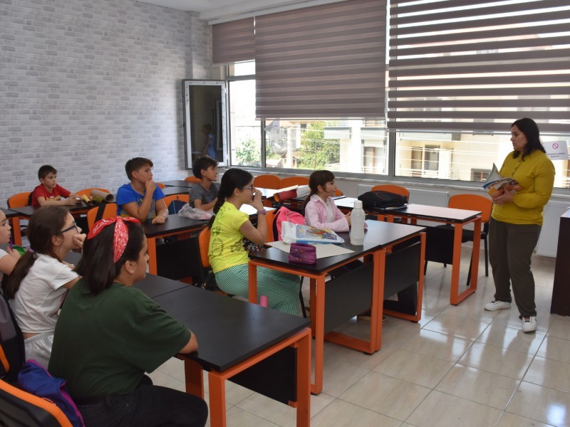 Düzce Çocuk Kulübünde bine yakın öğrenci eğitim görüyor 