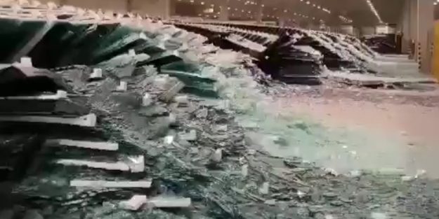 Düzce depremi sonrası cam fabrikasında dehşete düşüren görüntüler!