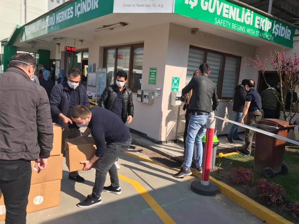 Düzce İşçilerine koli yardımı 
