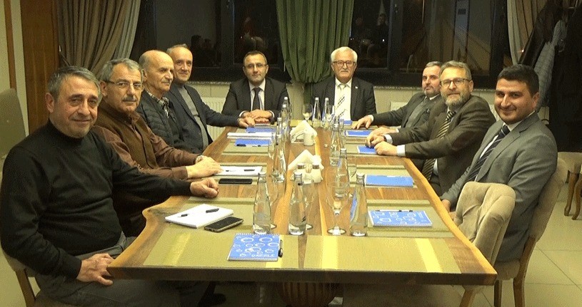 Düzce siyasi parti başkanları bir araya geldi 