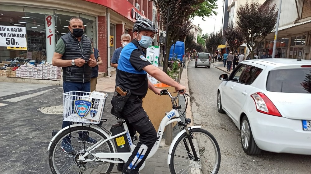 Düzce sokaklarında bisikletli polis dönemi 