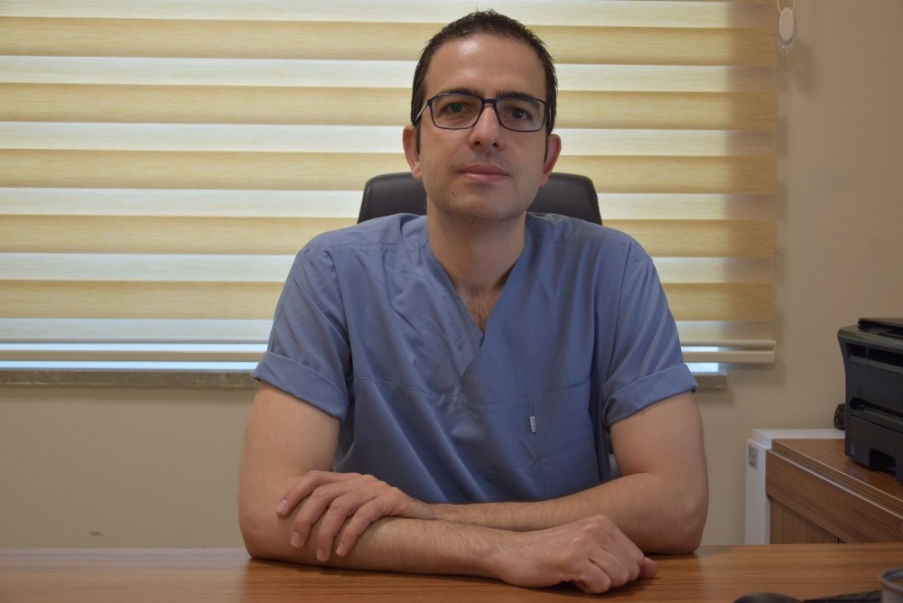 Düzce Üniversitesi Hastanesi Kalp ve Damar Cerrahisi öğretim üyesi Dr. Öğr. Üyesi Melih Bal: 