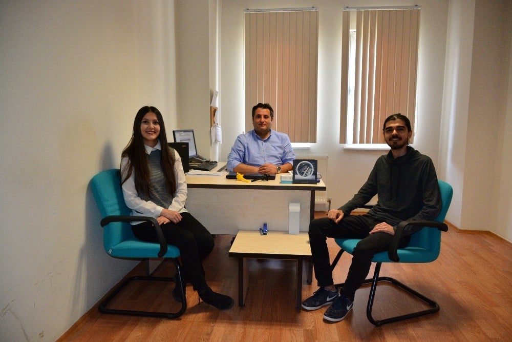 Düzce Üniversitesi öğrencilerine TÜBİTAK’tan destek 