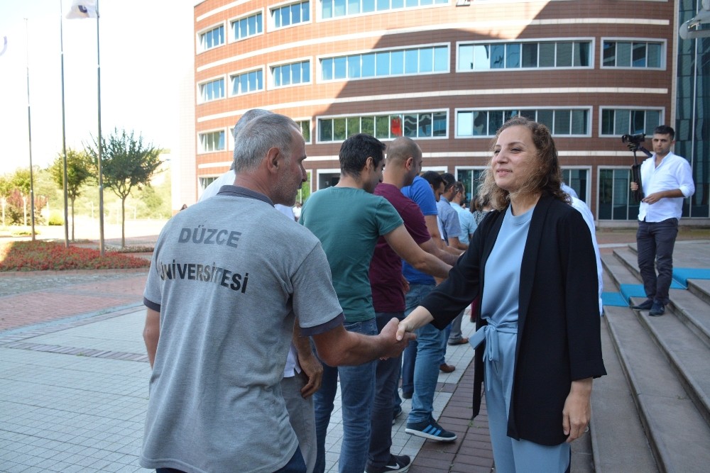 Düzce Üniversitesi personeli bayramlaştı 