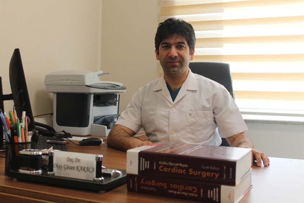 Düzce Üniversitesinde kalbi durdurmadan ameliyat 