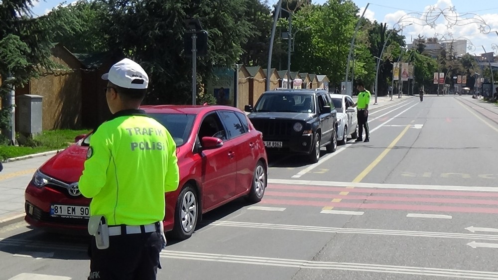 Düzce’de araç sayısı 111 bin 587 oldu 