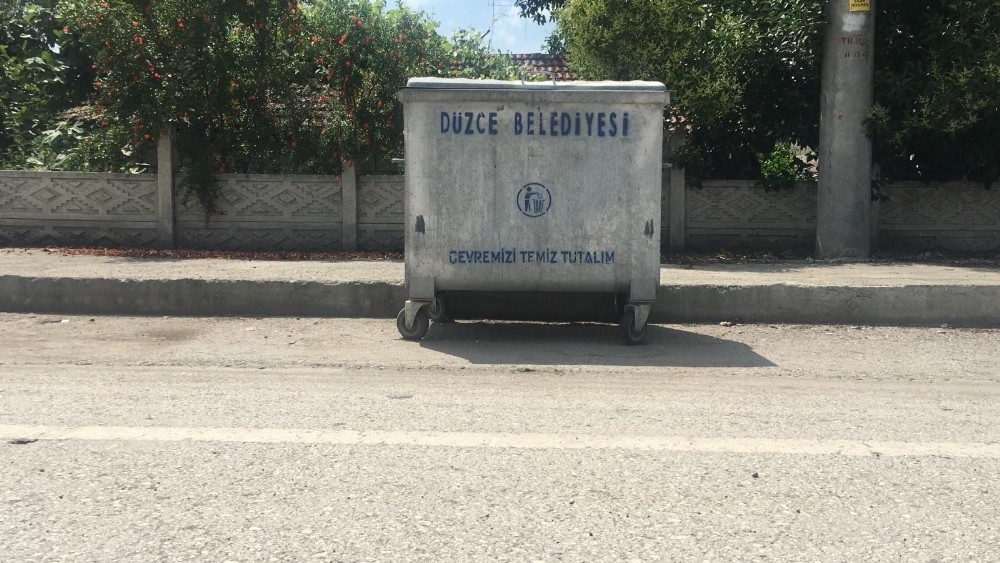 Düzce’de çöp konteynırları çalınıyor 