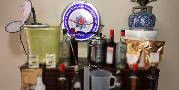 Düzce'de kaçak içki imalathanesine baskın! Hepsi ele geçirildi