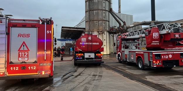 Düzce’de korkutan fabrika yangını