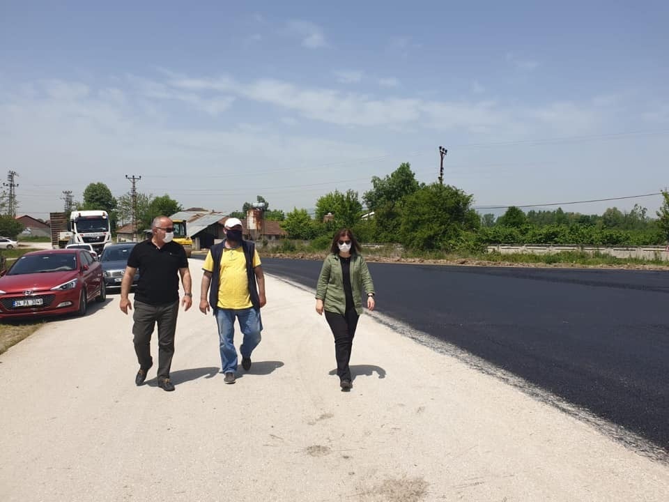 Düzce’de köylerin asfalt sorunu gideriliyor 
