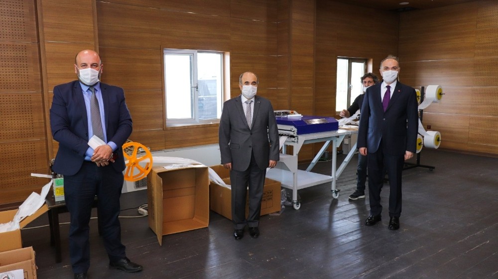 Düzce’de maske üretiminde ikinic nokta açıldı 