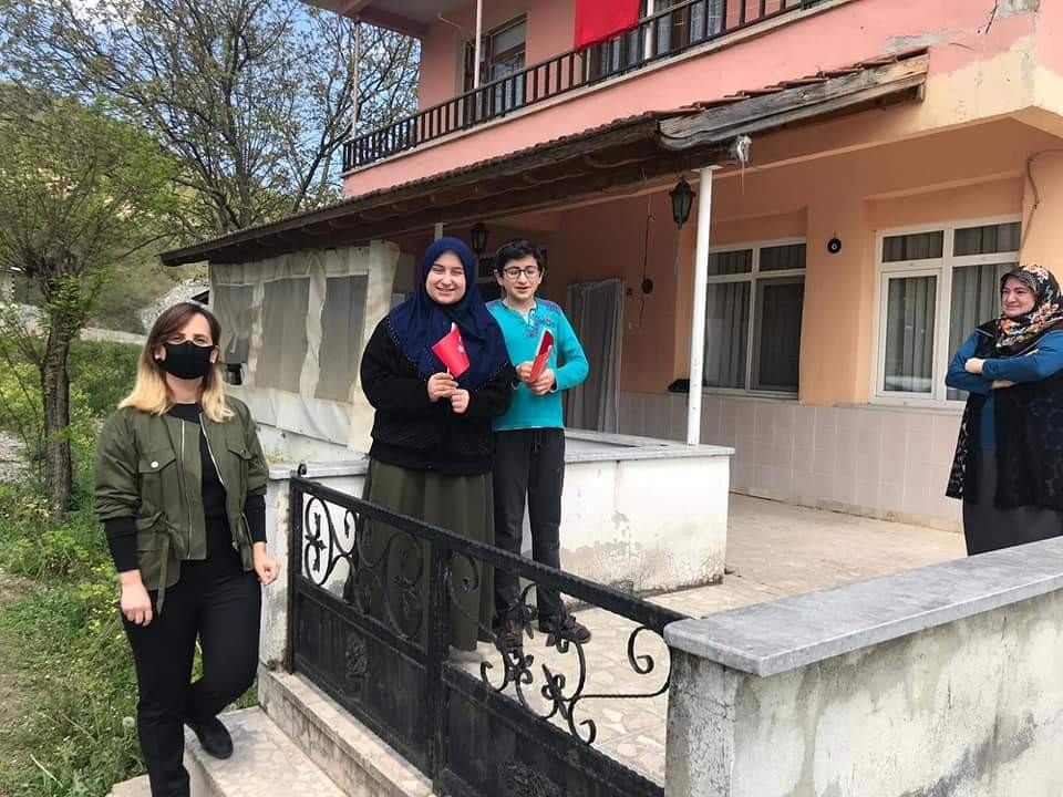 Düzce’de “Öğretmenim yanı başımda” projesi başlatıldı 