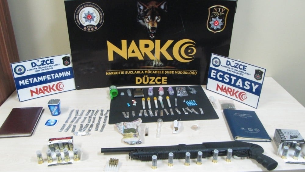 Düzce’de polisten torbacı operasyonu 