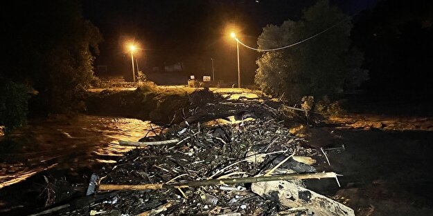 Düzce'de sel felaketi! 9 köy yolu kapandı 17 ev boşaltıldı