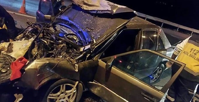 Düzce'de trafik kazası: 2 ölü, 6 yaralı