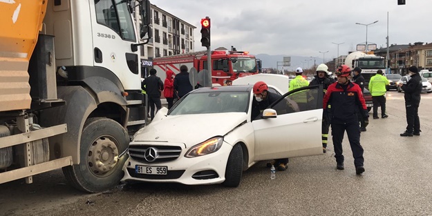 Düzce'de zincirleme kaza: Yaralılar var