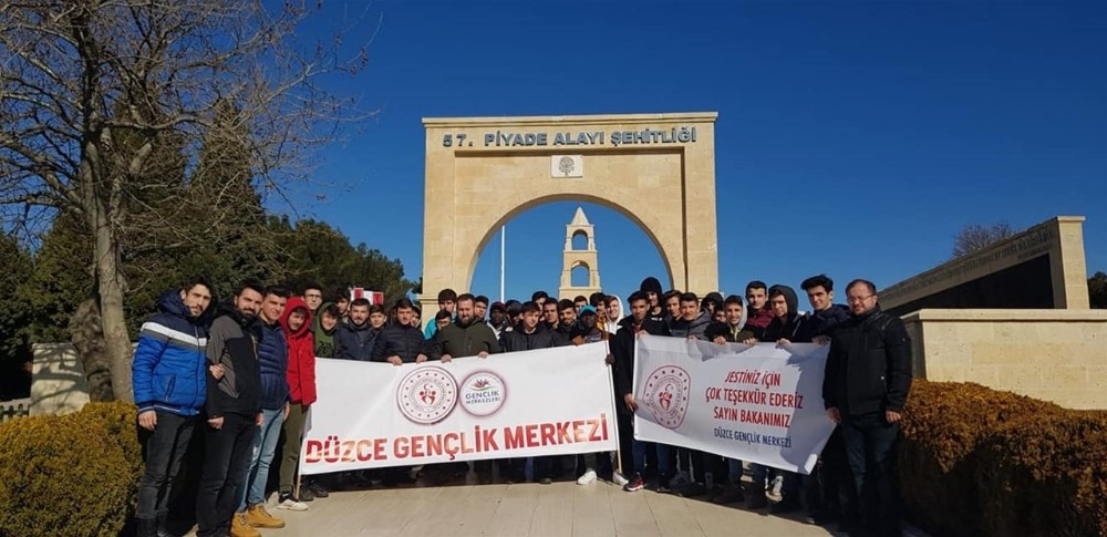 Düzceli gençler Çanakkale’yi gördü 