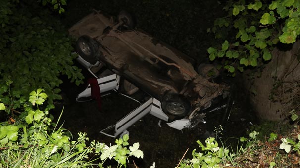 Düzce'nin Kaynaşlı ilçesinde araç ters döndü