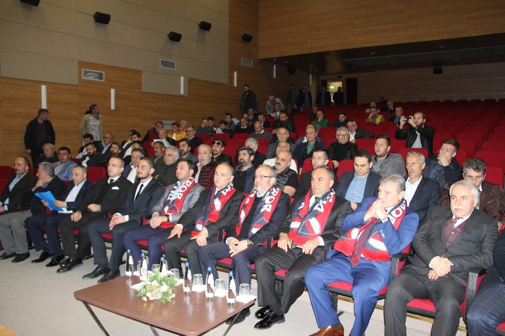Düzcespor’un yeni başkanı Orhan Aydın oldu 