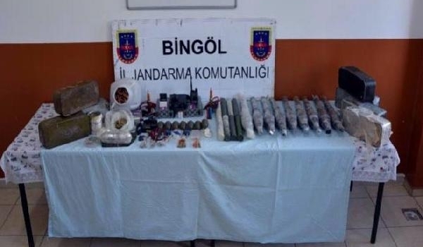 Düzenlenen operasyonda PKK'nın cephaneliği ortaya çıkarıldı