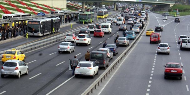 E-5'i ve metrobüsü kullananlar DİKKAT!