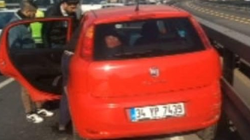 E-5’te trafiği kilitleyen kaza!