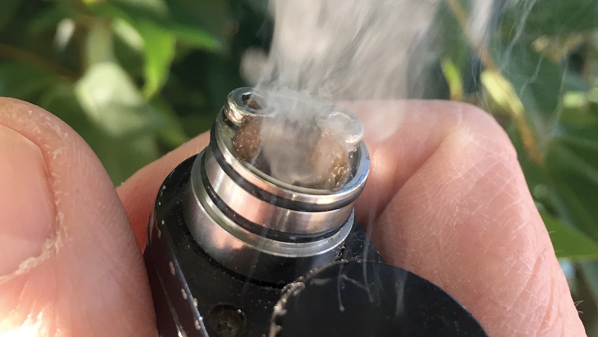 E-sigaralara kullananlar bunları biliyor mu?