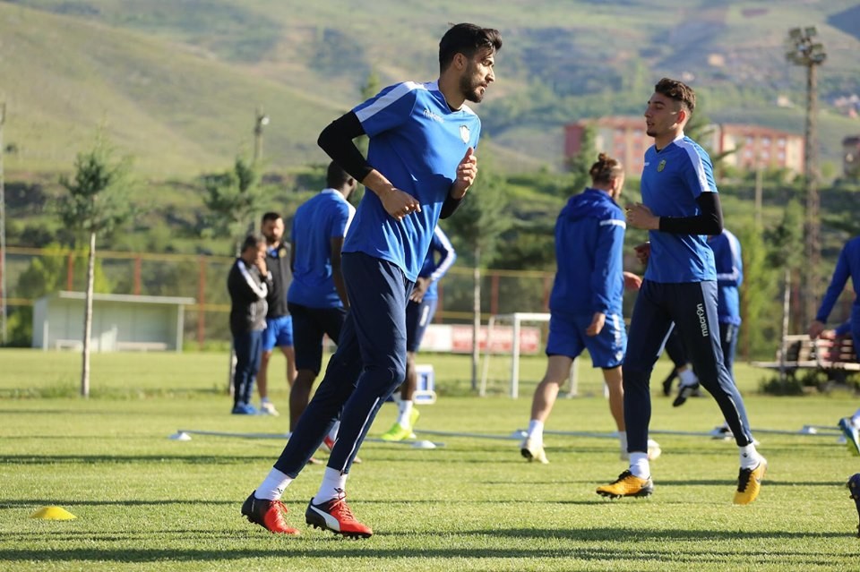 E. Yeni Malatyaspor, Erzurumspor maçının taktiğini çalıştı 