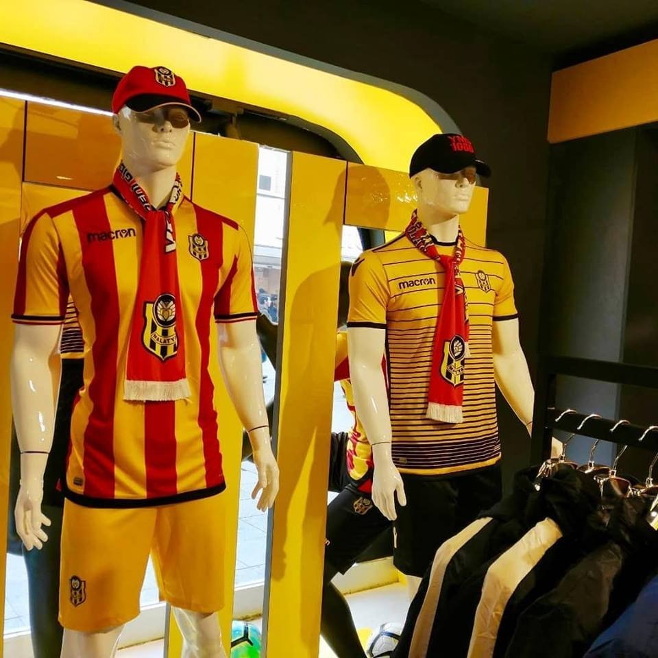 E. Yeni Malatyaspor, İstanbul Esenler’de store açtı 