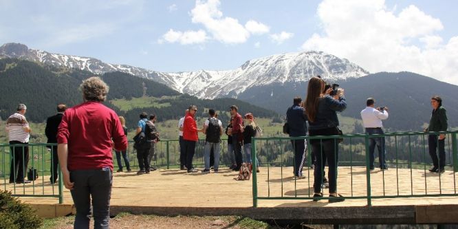 Yavuzköy Seyir Tepesi’nde turizm sezonu açıldı