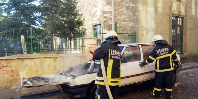 LPG’li otomobil alev aldı