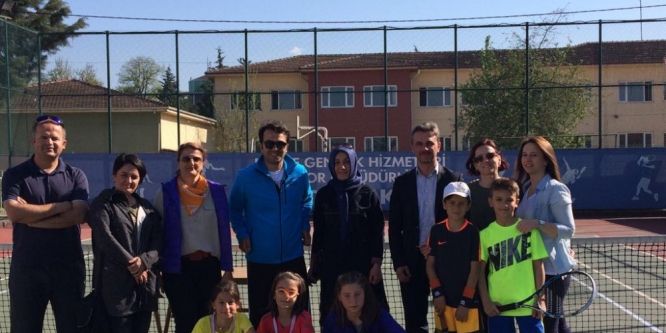 Tenis il birinciliği ödülleri verildi
