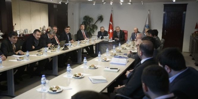 Büyükşehir ulaşım için çalışıyor