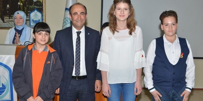 Edebali Yıldırımlı sporcuları ödüllendirdi