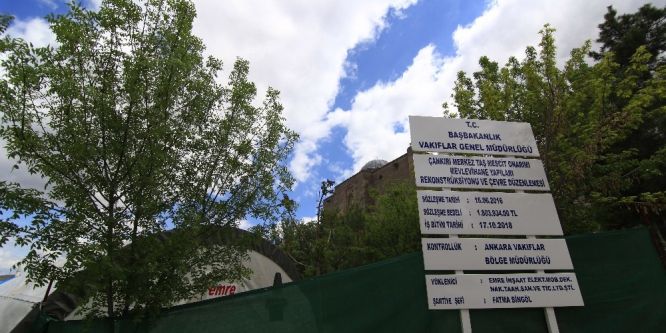 Tarihi Taş Mescid yeniden yükseliyor