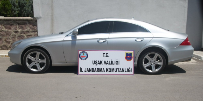 Uşak’ta kaçak lüks araç operasyonu
