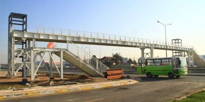 Sanayi Mahallesi yaya köprüsünde sona gelindi