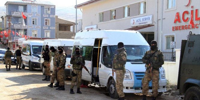 Muradiye’de terör operasyonu: 2 tutuklama