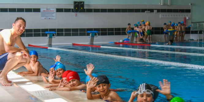 Tokat’ta yüzme kursu açıldı